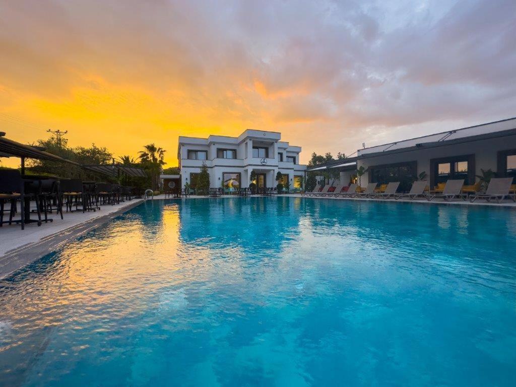 Club Kavala Beach Hotel Assos ภายนอก รูปภาพ