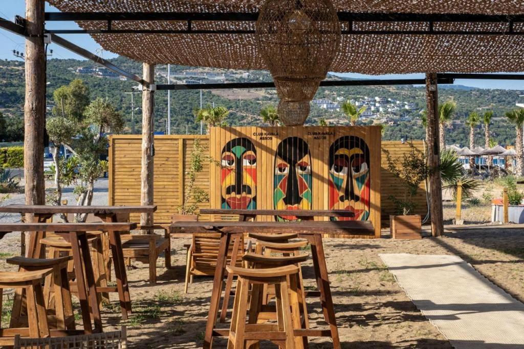 Club Kavala Beach Hotel Assos ภายนอก รูปภาพ
